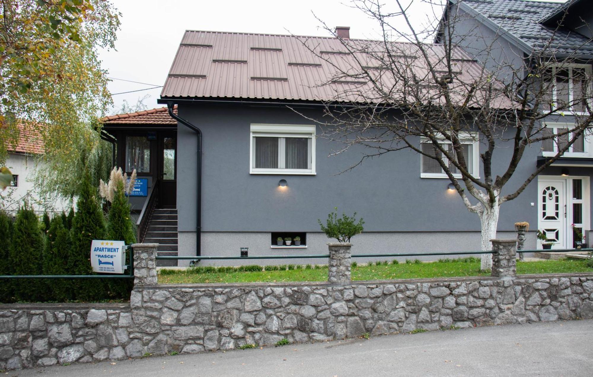 Apartment Rasce Огулин Екстериор снимка